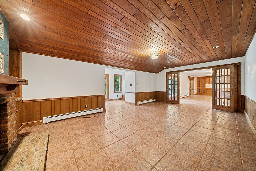 2 Deerfield Ln Indiana, PA 15701 | Single Family