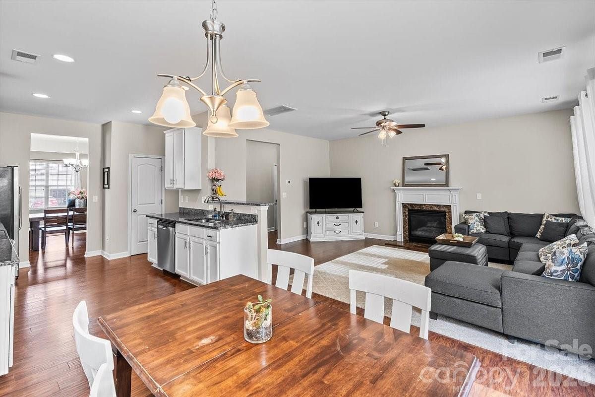 17211 Caldwell Track Dr Huntersville, NC 28078 | Single Family