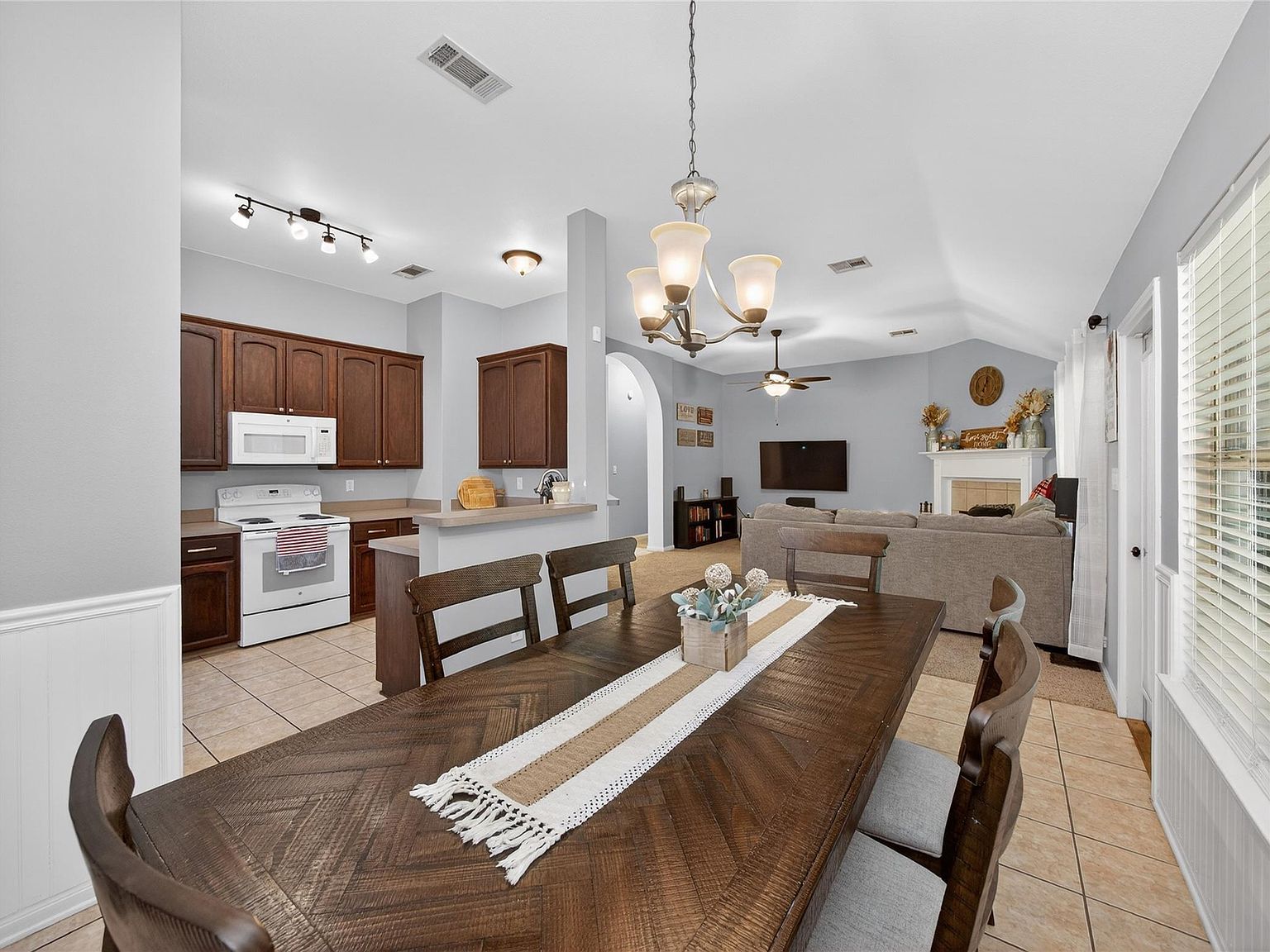 2407 Kingsbury Dr Temple, TX 76502  | Single Family