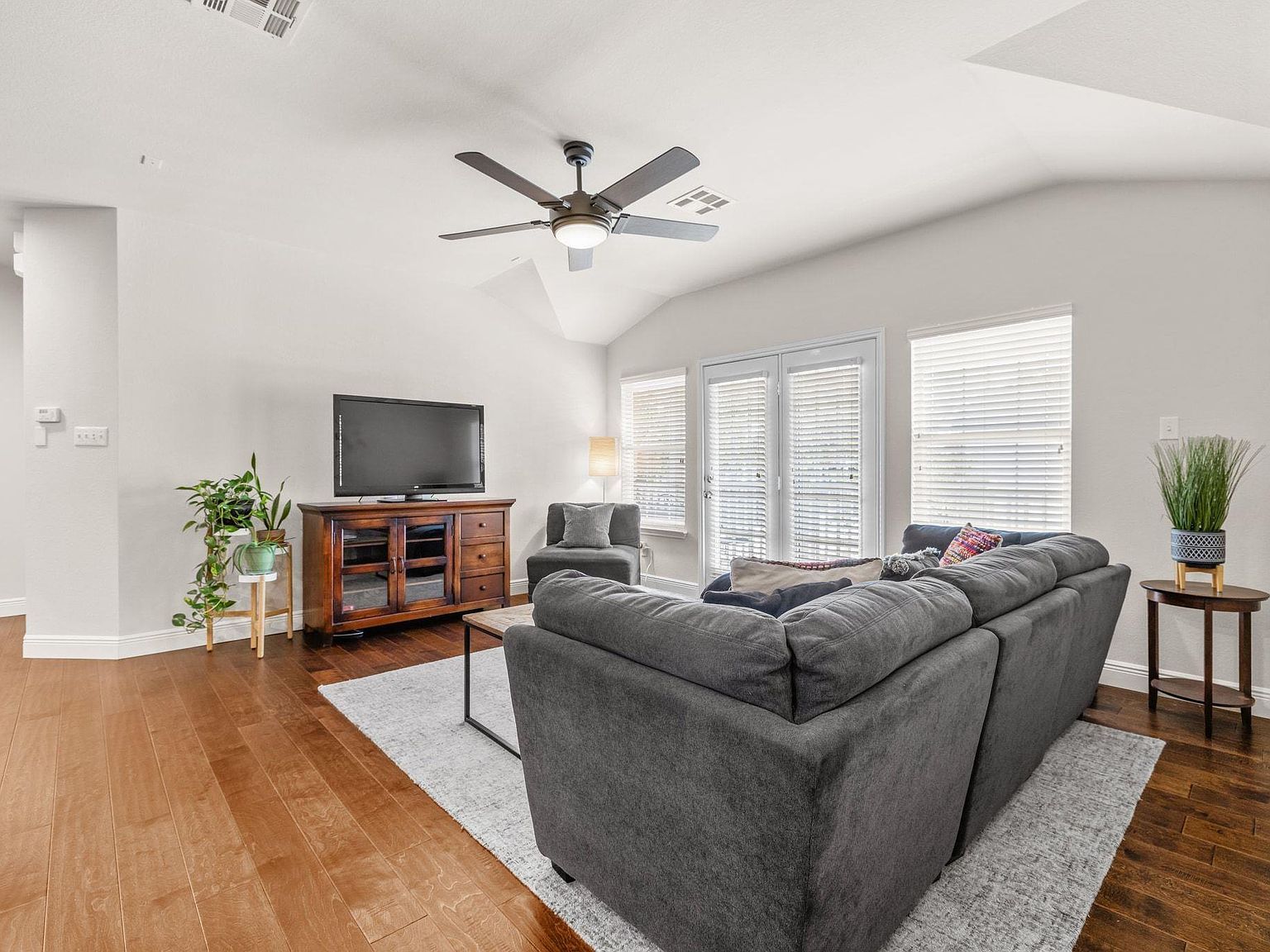 1900 Scofield Ridge Pkwy APT 5901 Austin, TX 78727 | Condominium