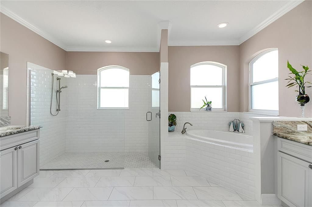 4560 Highcrest Vw Lady Lake, FL 32159  | Single Family