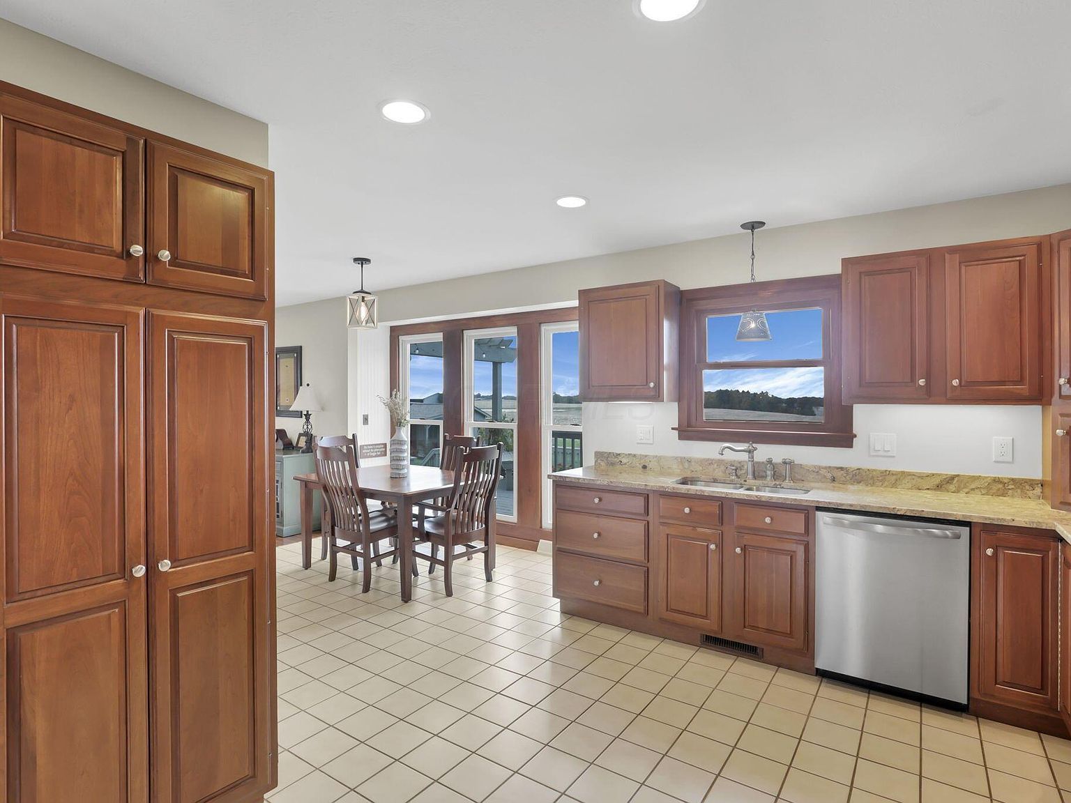 12171 Shell Beach Rd NE Thornville, OH 43076  | Single Family