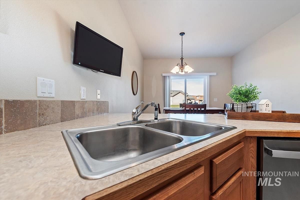21 Mangum Cir UNIT 7 Donnelly, ID 83615  | New build
