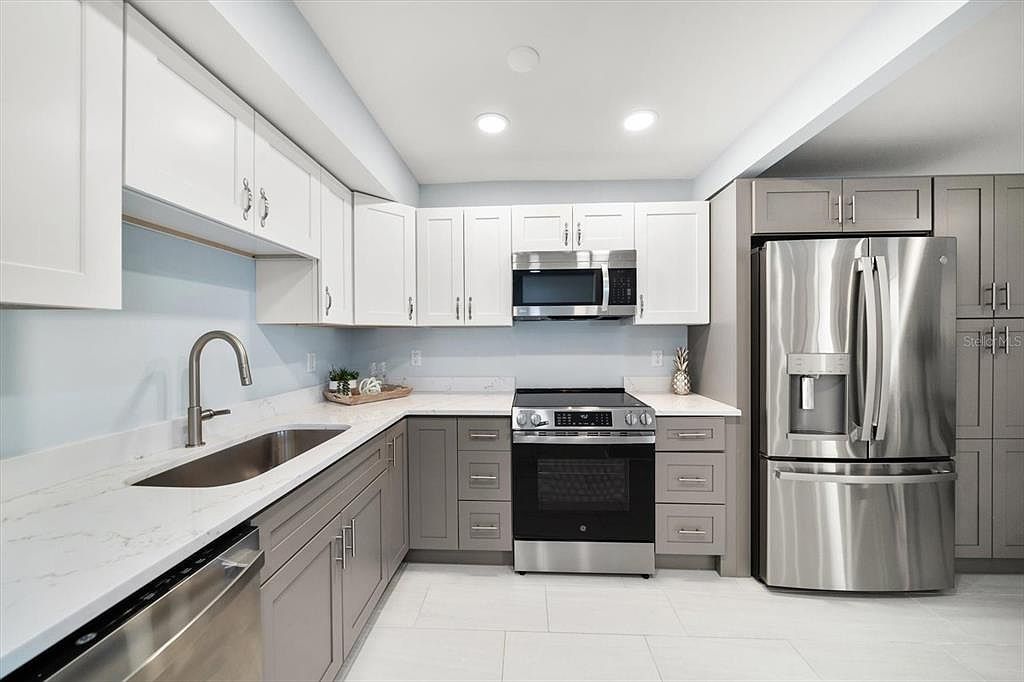 1 Windrush Blvd APT 45 Indian Rocks Beach, FL 33785  | Condominium