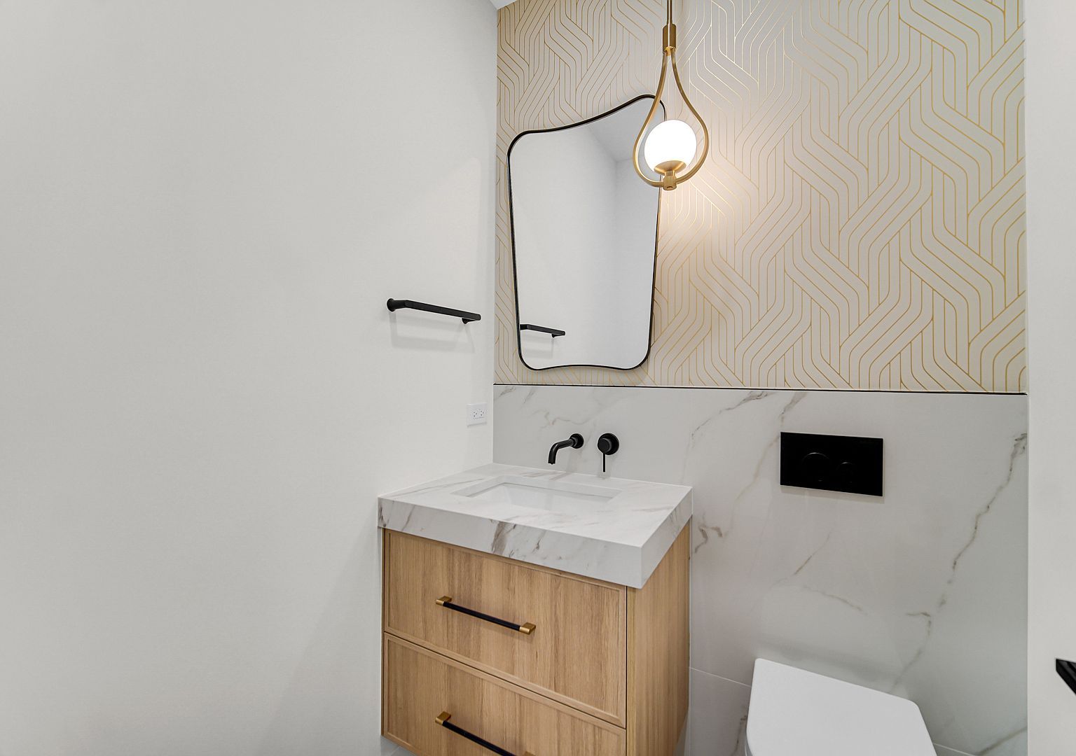 954 Osterman Ave Deerfield, IL 60015  | Single Family