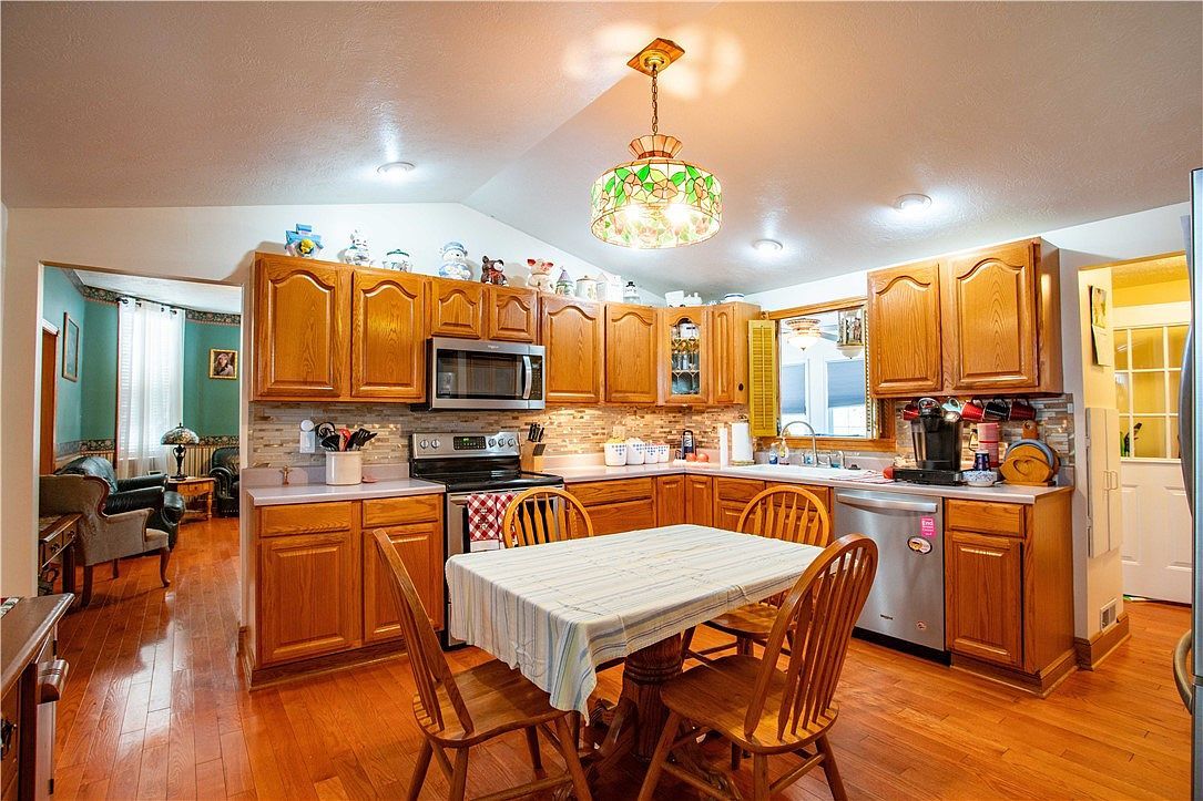 166 Pennsylvania Ave Rochester, PA 15074  | Single Family