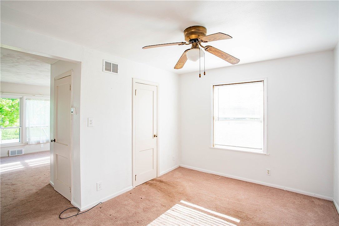 3170 Dutch Ridge Rd Beaver, PA 15009  | Single Family