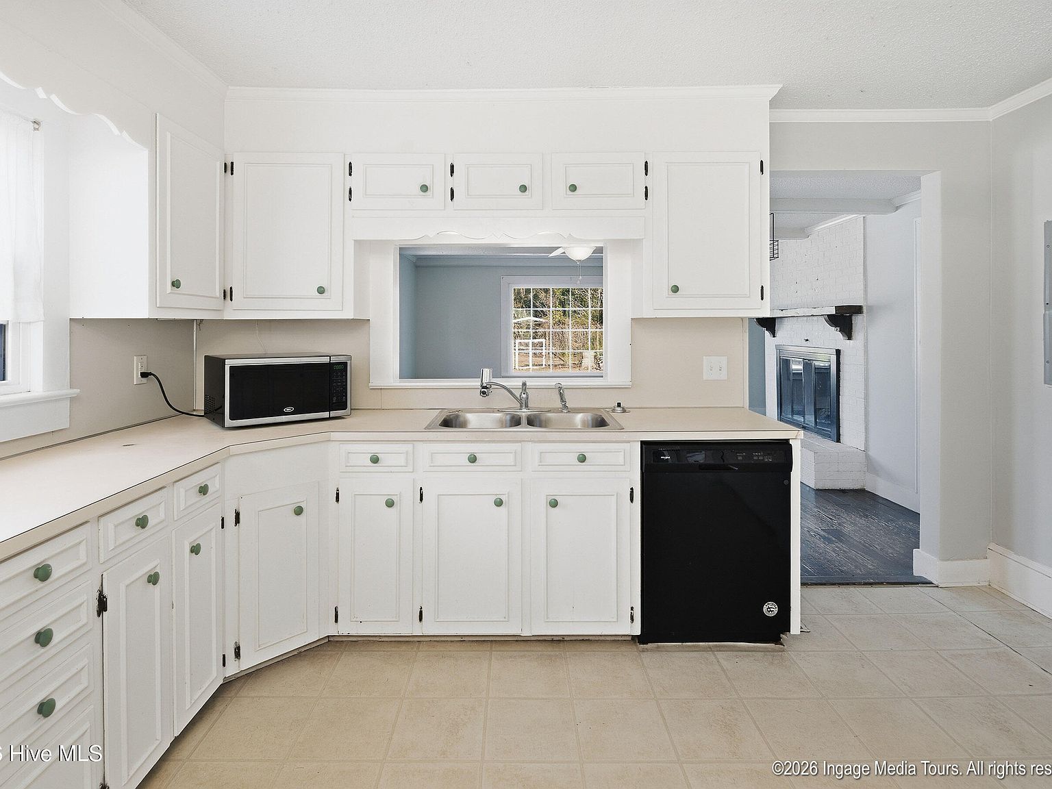 1403 E 14th St Greenville, NC 27858  | Single Family