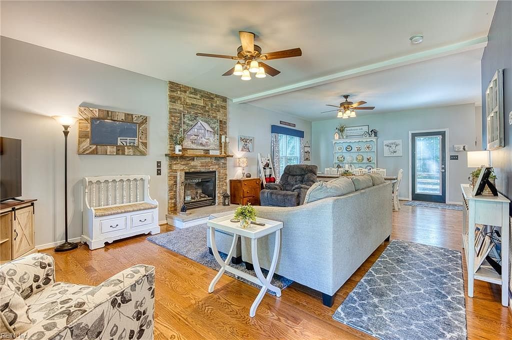 10355 Deerlake Dr New Kent, VA 23124 | Single Family