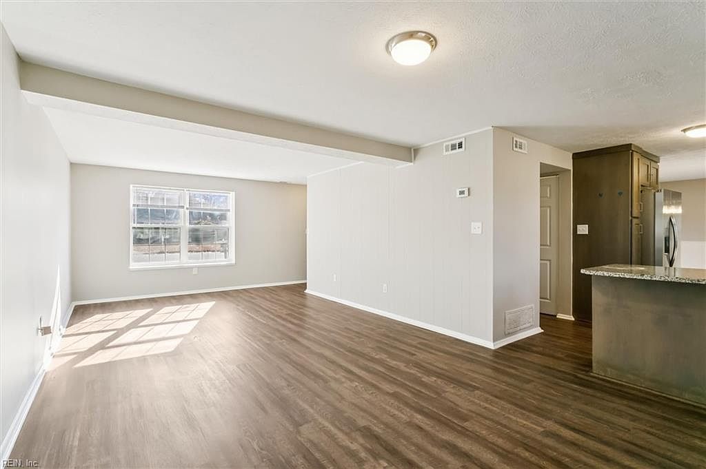 945 Chatsworth Dr Newport News, VA 23601  | Single Family