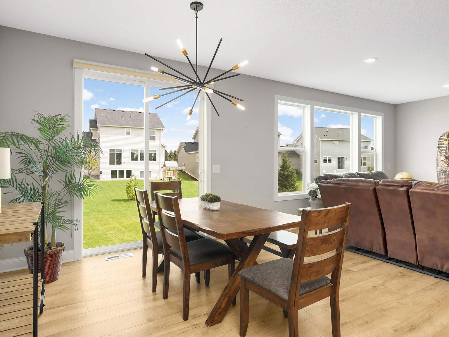 10732 39th St N Lake Elmo, MN 55042  | Single Family