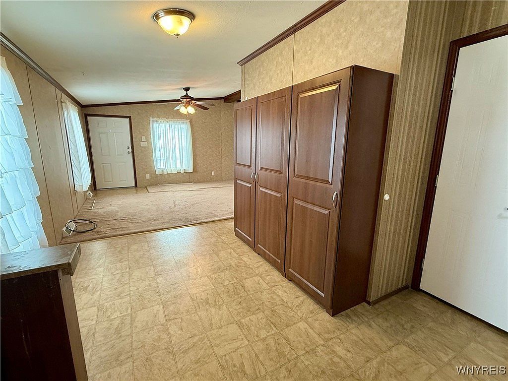 1218 Maplewood Dr Lockport, NY 14094  | New build