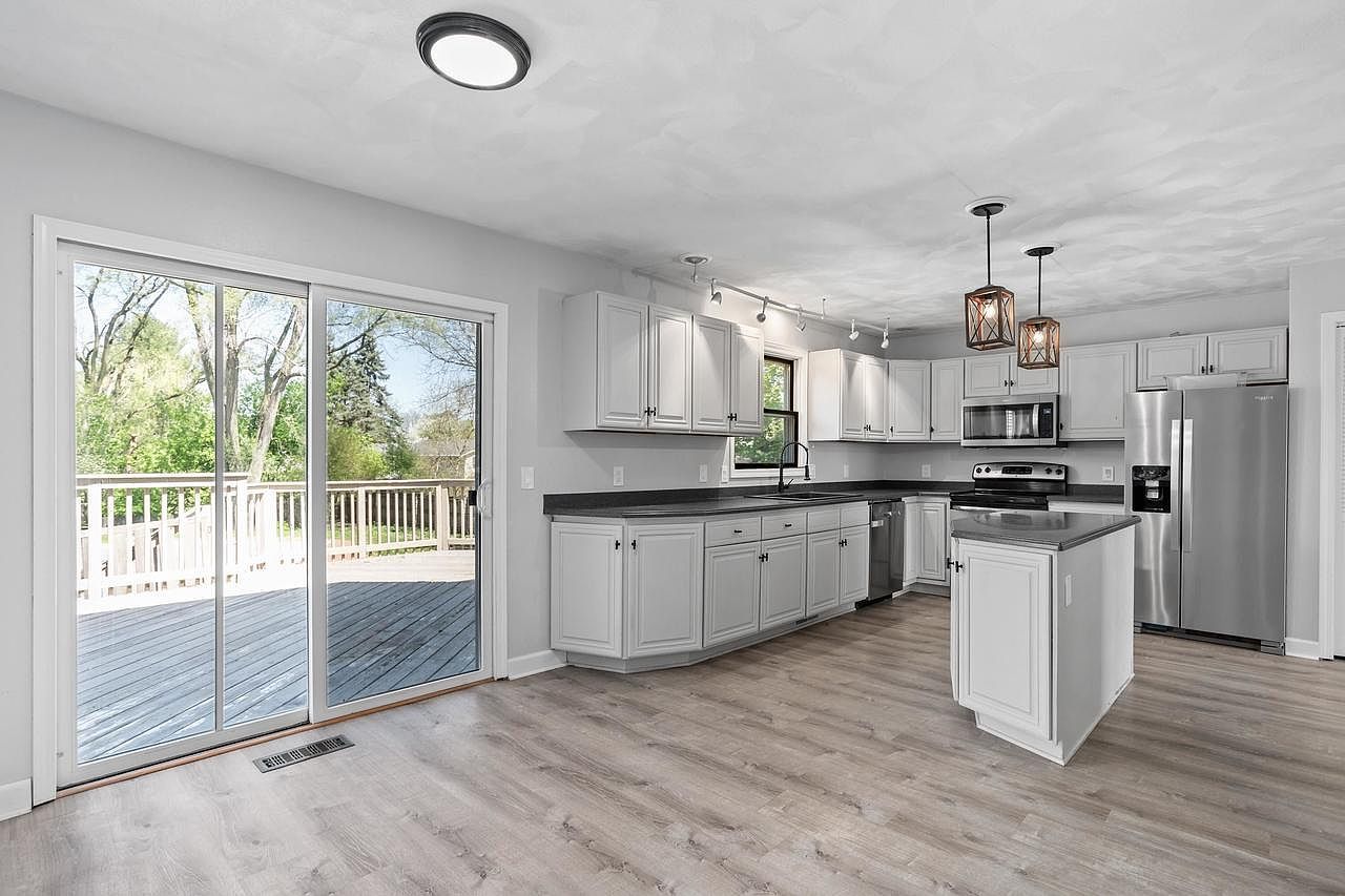 3927 Southwyck Ct Janesville, WI 53546  | Single Family