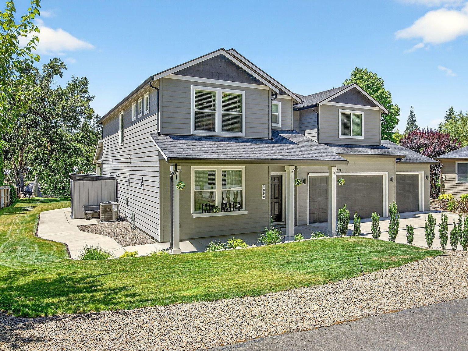 1090 Anglers Pl Shady Cove, OR 97539  | Single Family