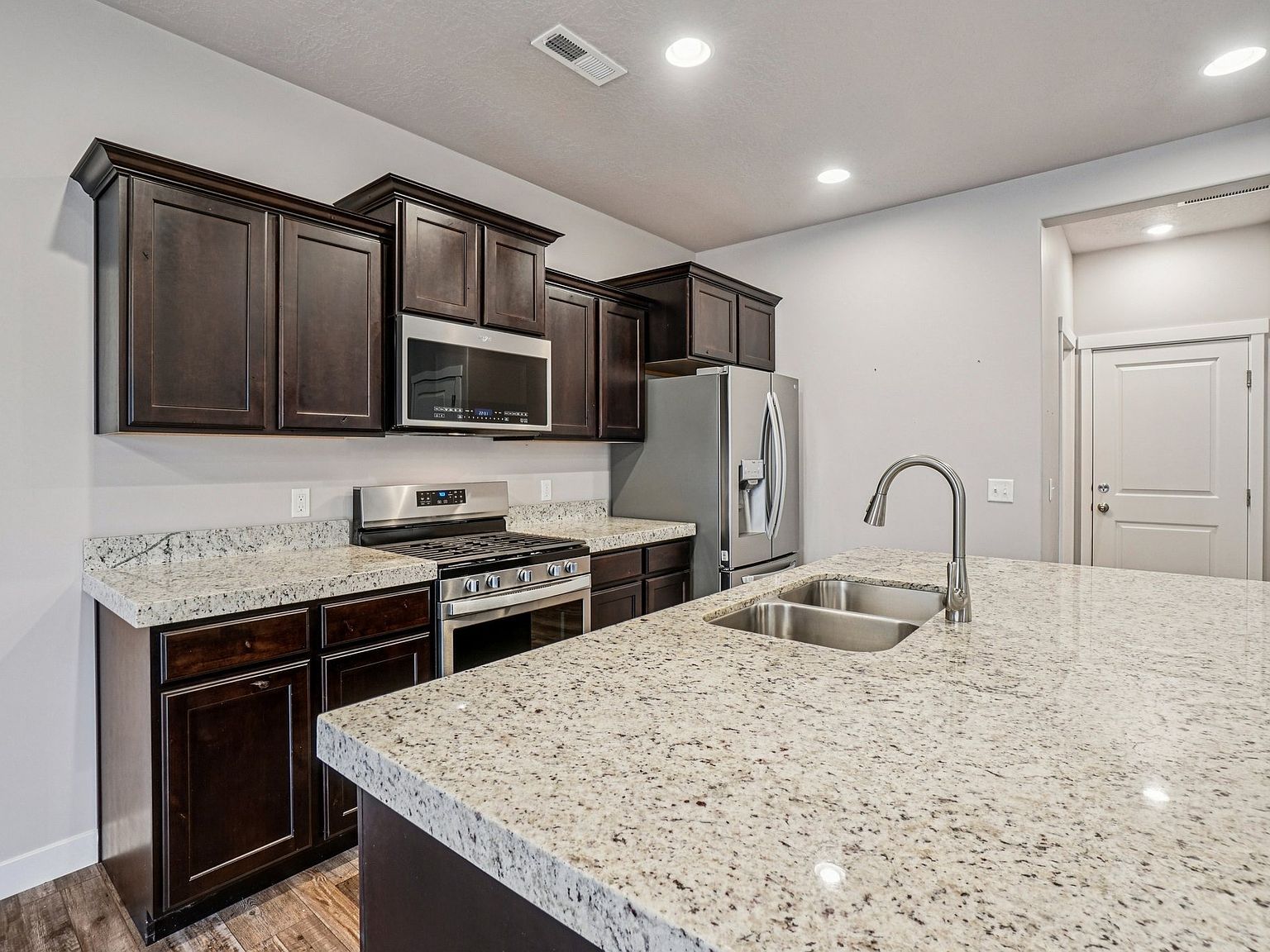 807 N Wellington Ct North Salt Lake, UT 84054  | Single Family