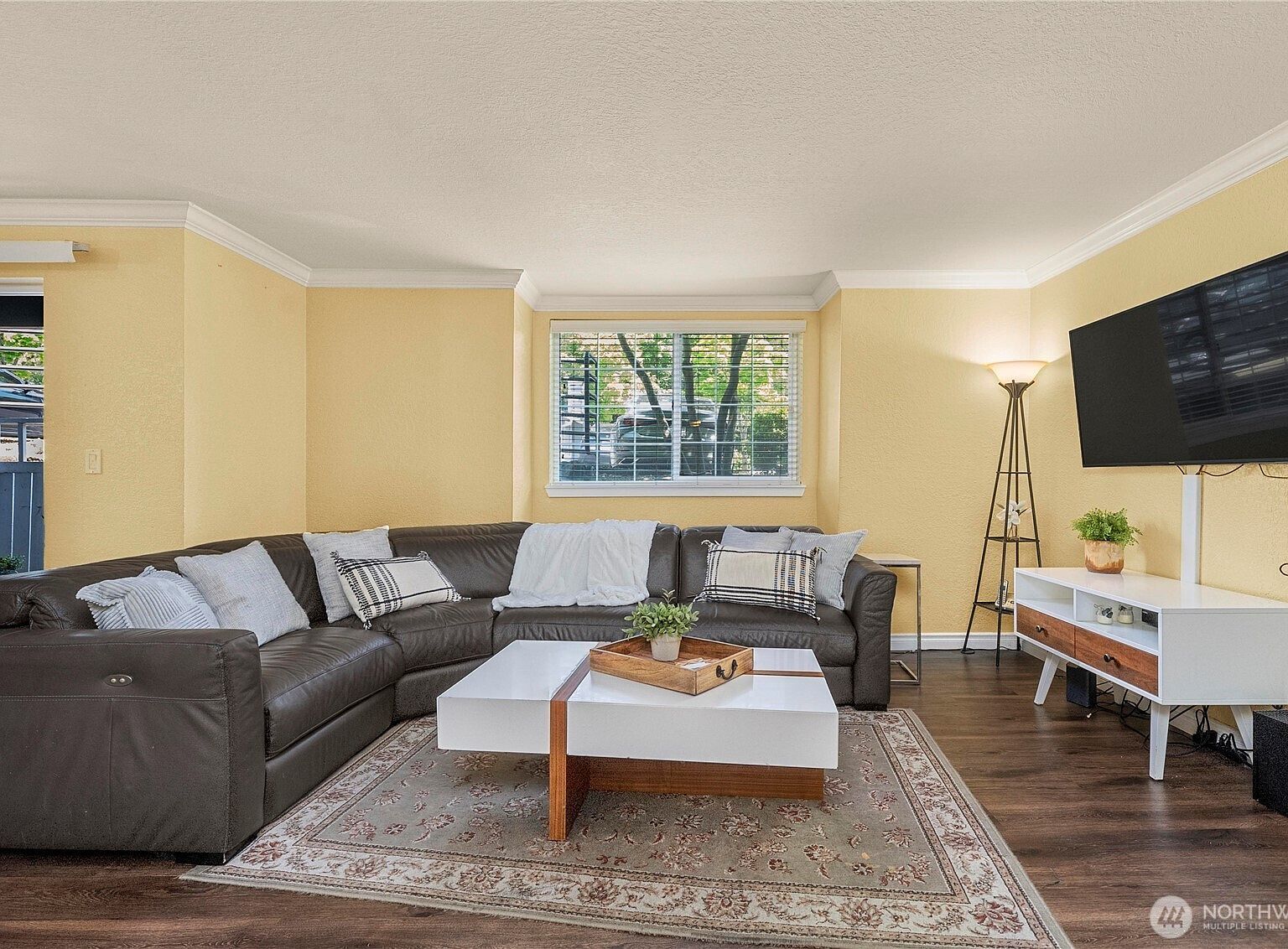 23410 18th Ave S APT A102 Des Moines, WA 98198  | Condominium