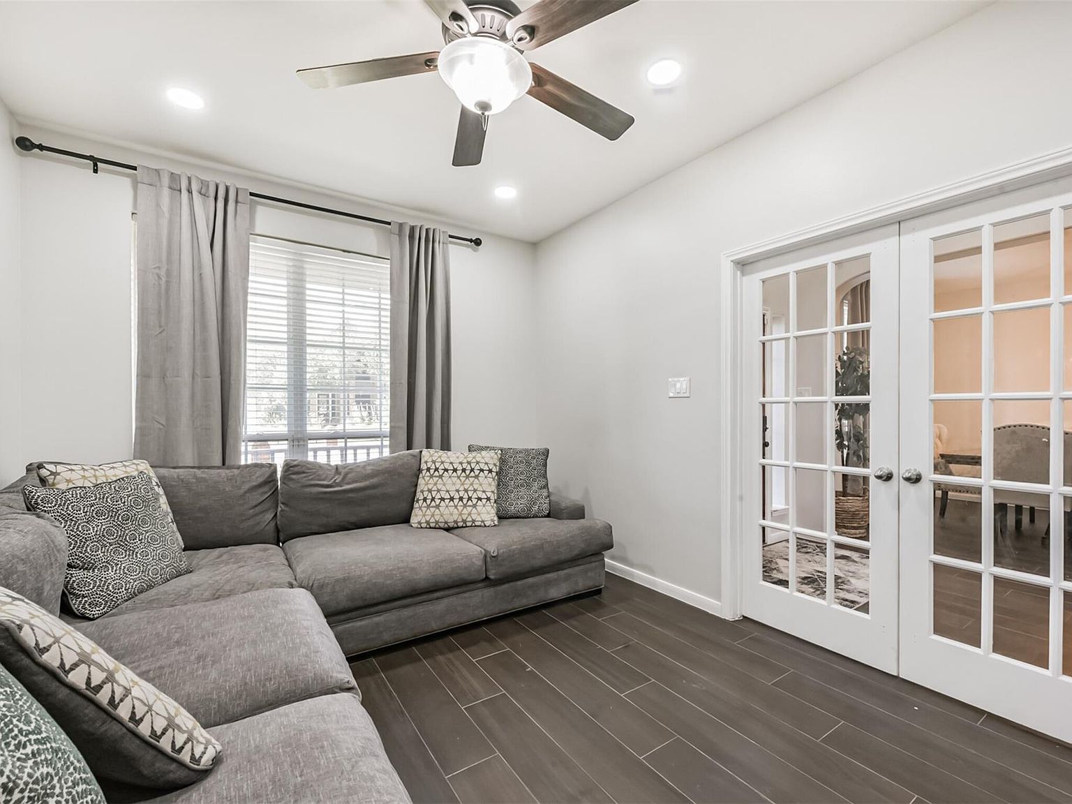 6806 Russelfield Ln Houston, TX 77049  | Single Family