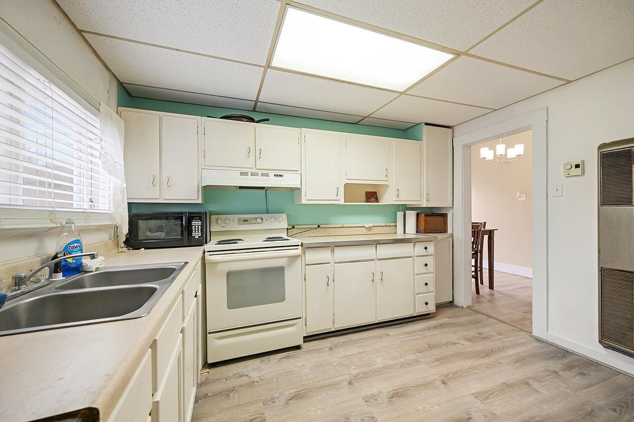 729 N 3rd St Grand Junction, CO 81501  | Single Family