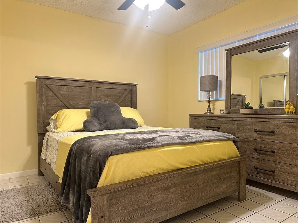 1015 Country Club Dr APT 307 Margate, FL 33063 | Condominium