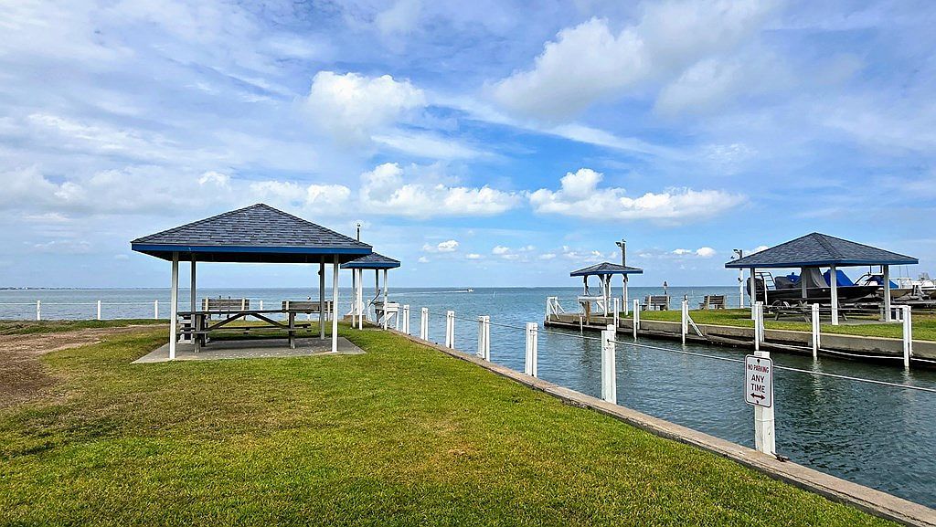 200 W Sunny Isle St #D124 South Padre Island, TX 78597  | Condominium