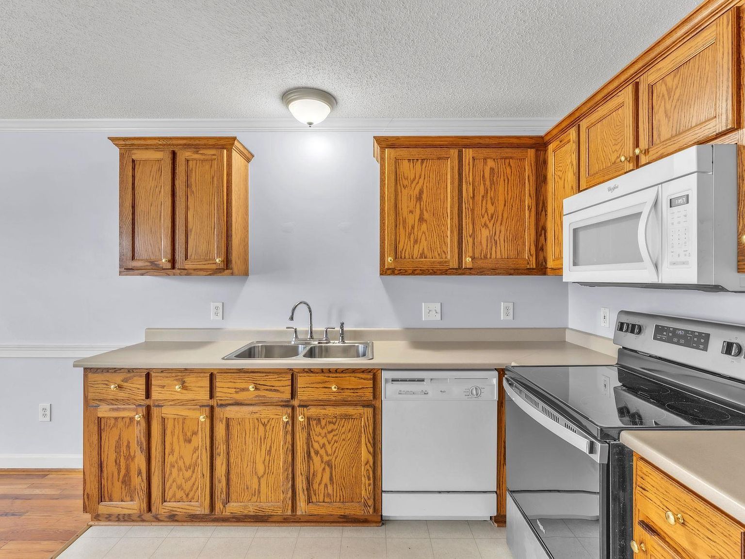 26 Raynes Ct Taylors, SC 29687  | Single Family