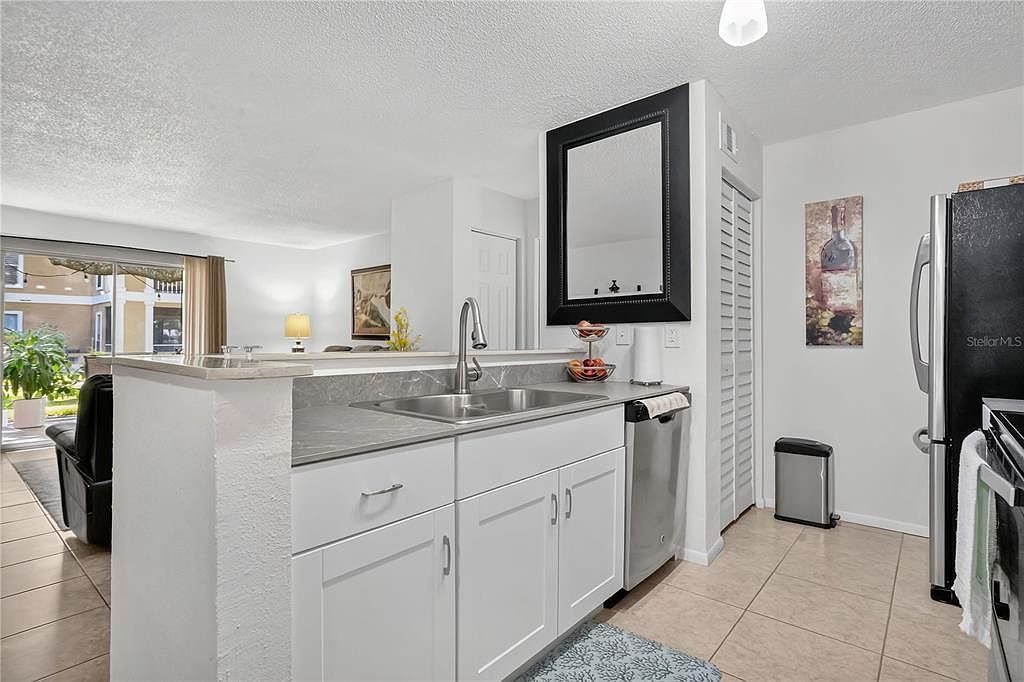 9481 Highland Oak Dr UNIT 702 Tampa, FL 33647  | Condominium