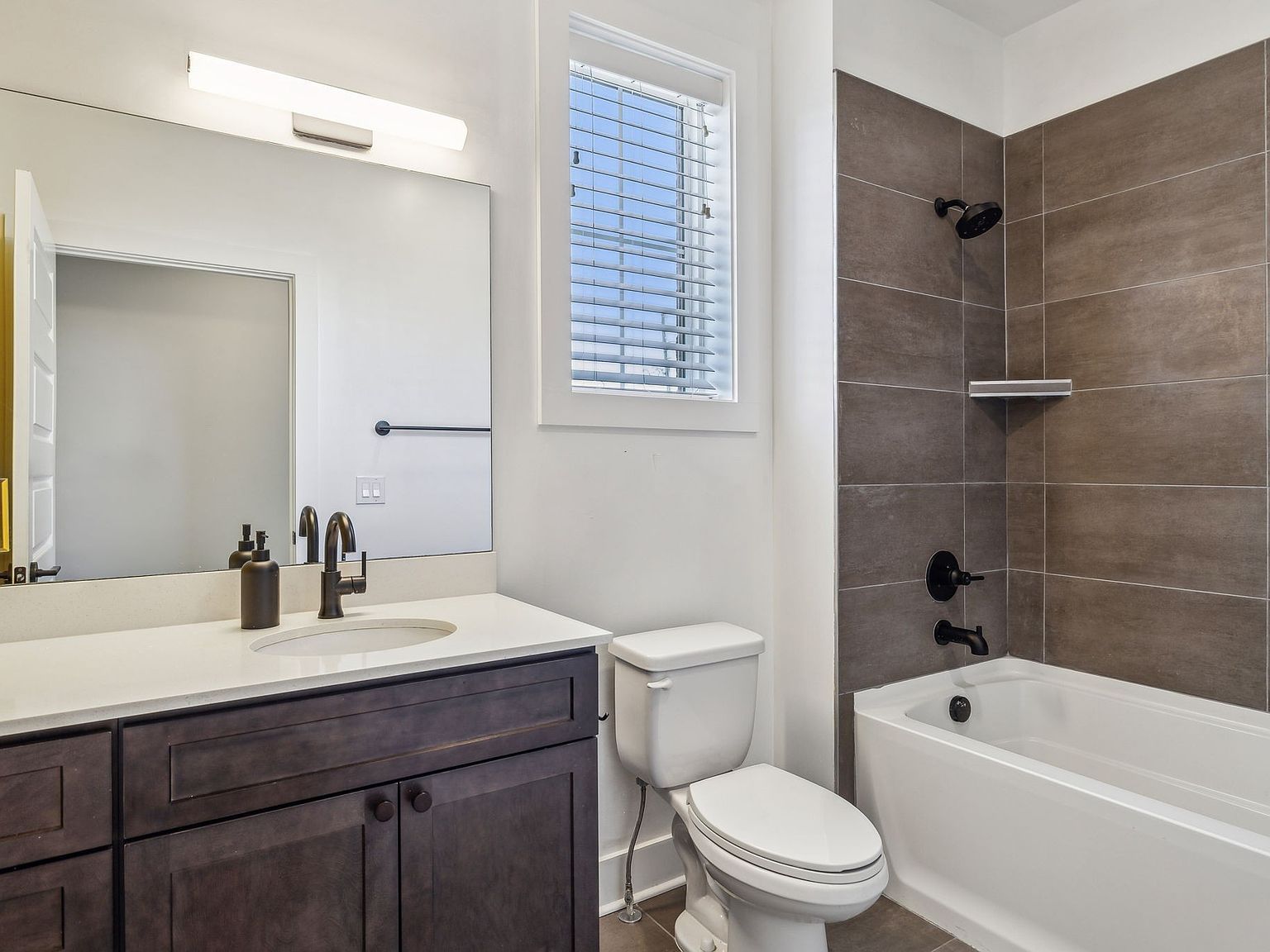 1077 E Trinity Ln APT 201 Nashville, TN 37216  | Condominium