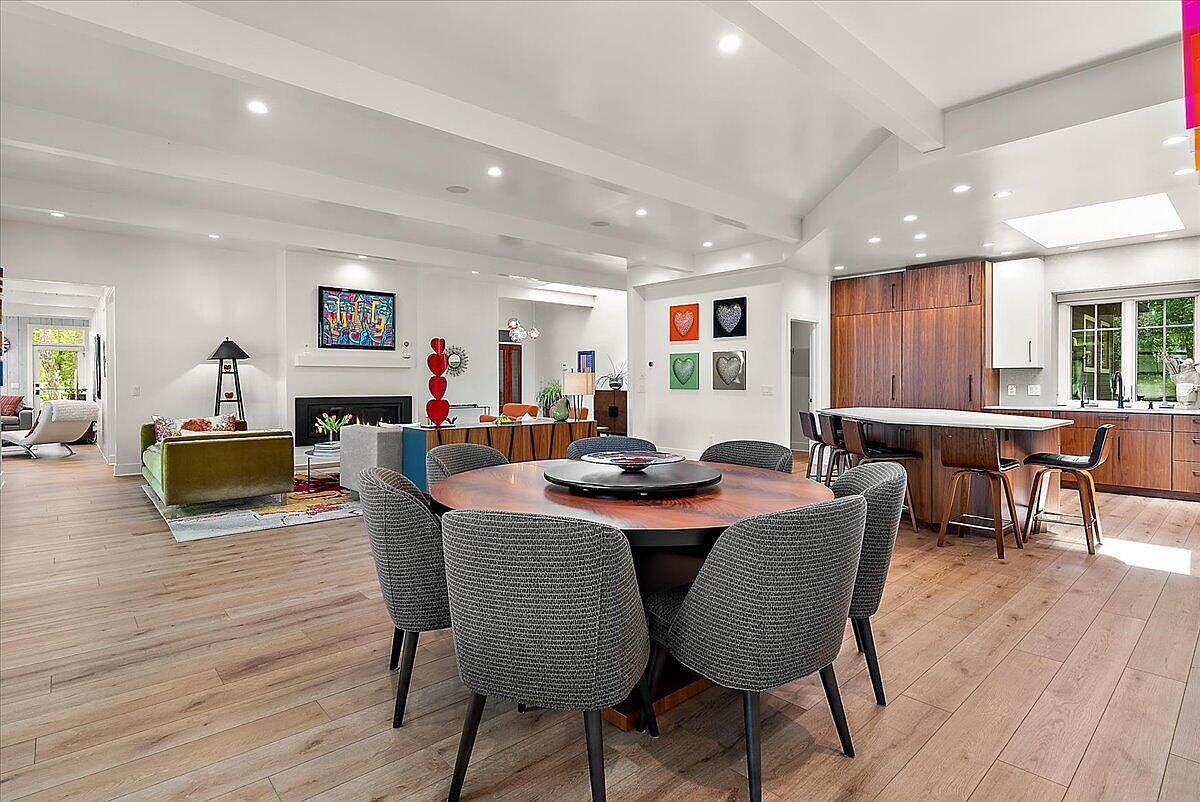 6403 Riverside Rd Fennville, MI 49408 | Single Family