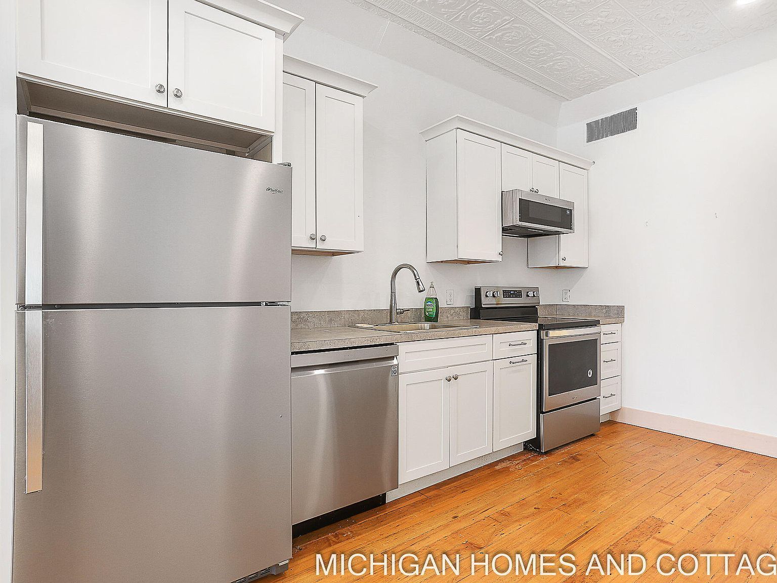 1395 Blue Star Hwy South Haven, MI 49090  | Multi Family