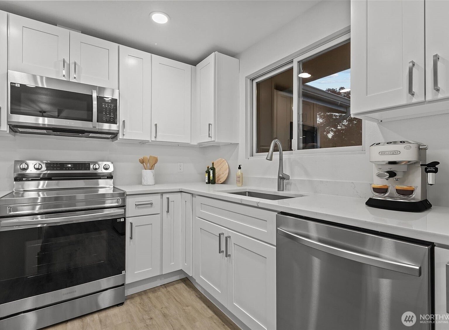 21316 188th Ave SE Renton, WA 98058  | Single Family