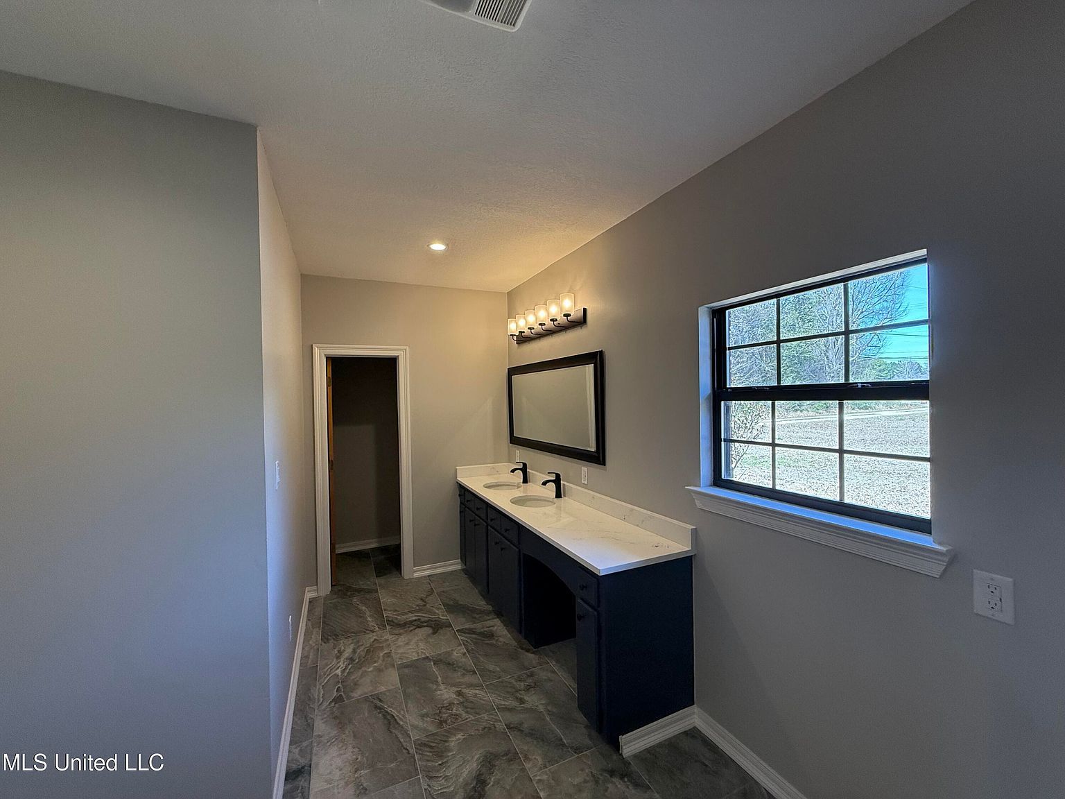 18265 Landon Rd Gulfport, MS 39503  | Single Family