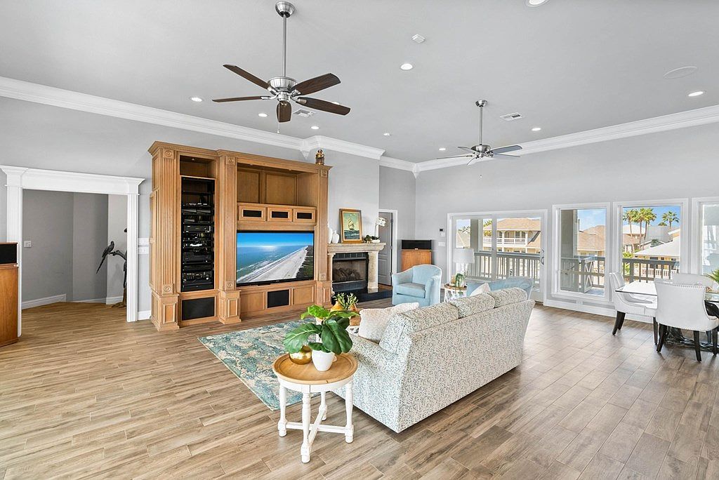 134 Bay Harbor Dr Aransas Pass, TX 78336  | Single Family