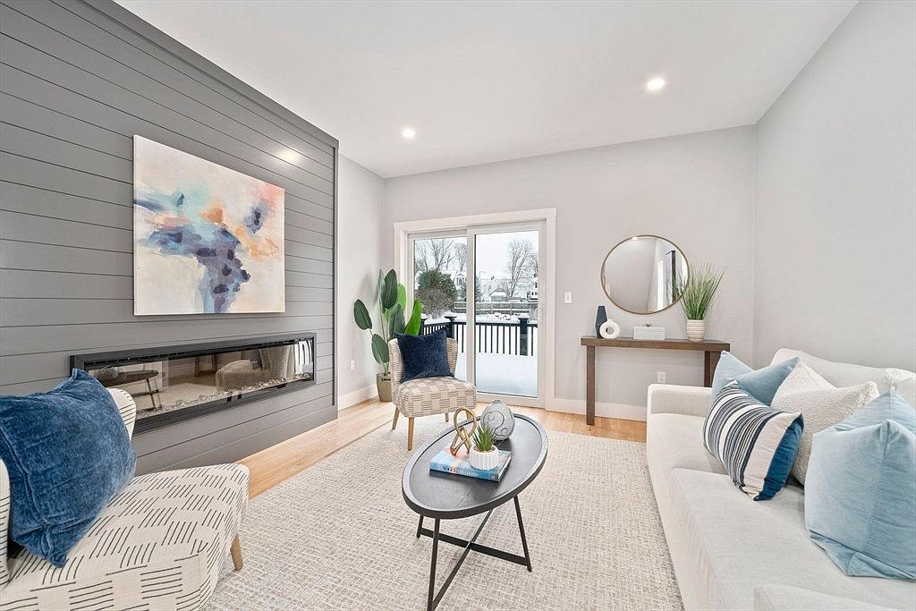 81 Neponset St #81 Canton, MA 02021  | New build