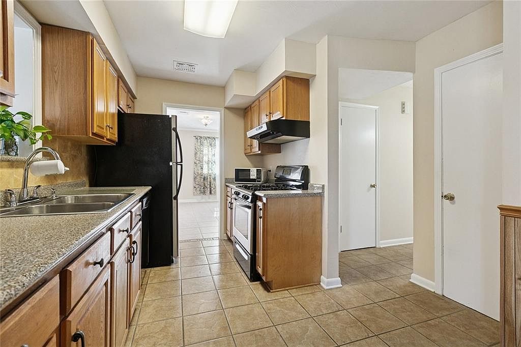 5221 Alexander Dr Metairie, LA 70003  | Single Family