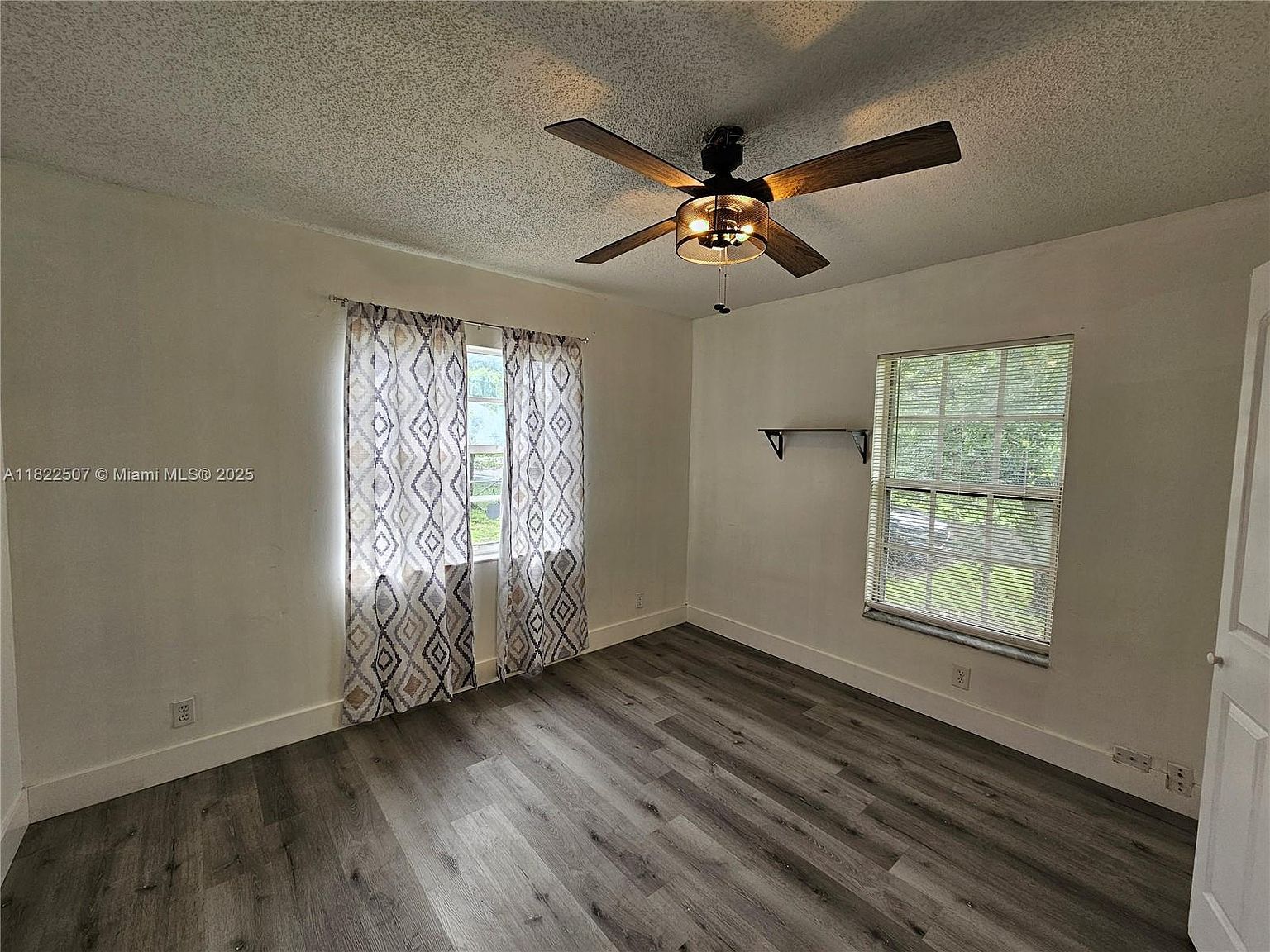 800 NW 15th Ave Fort Lauderdale, FL 33311  | Single Family