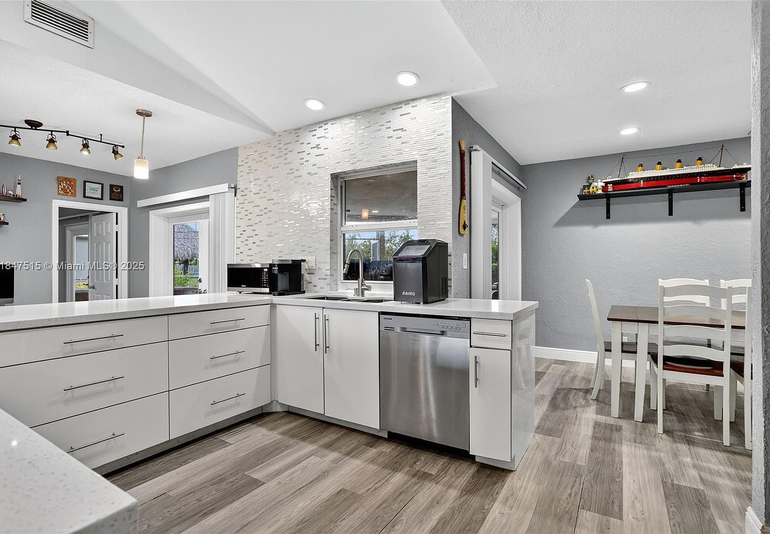 1055 NW 66th Ave Margate, FL 33063  | Single Family