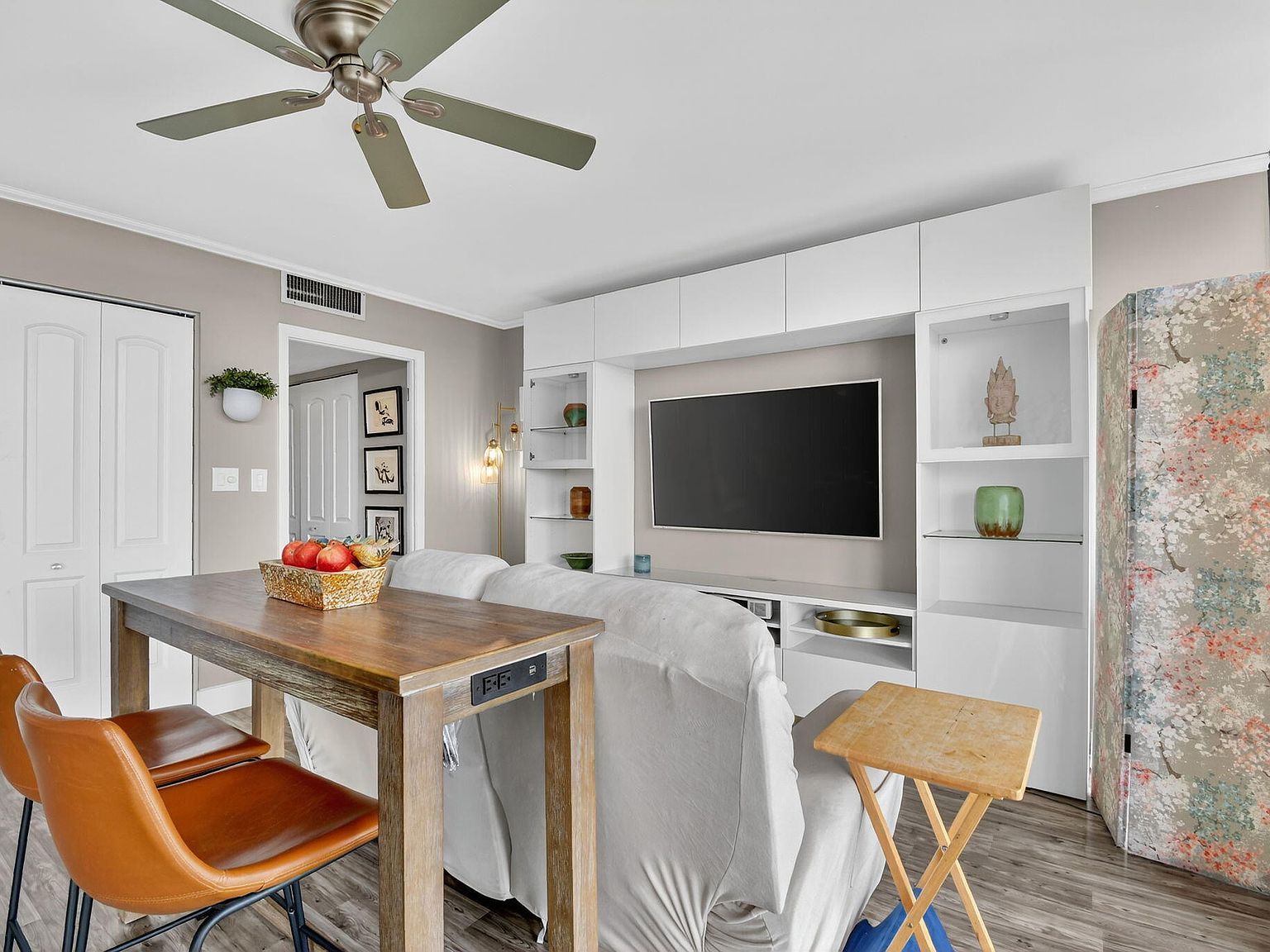 2816 N 46th Ave APT J682 Hollywood, FL 33021  | Condominium