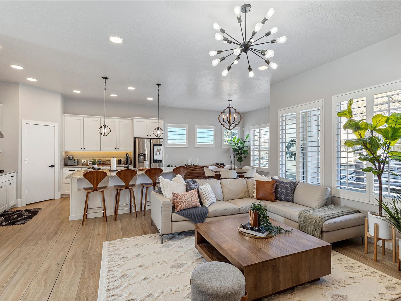 2321 E John Holladay Ct S Salt Lake City, UT 84117  | Single Family