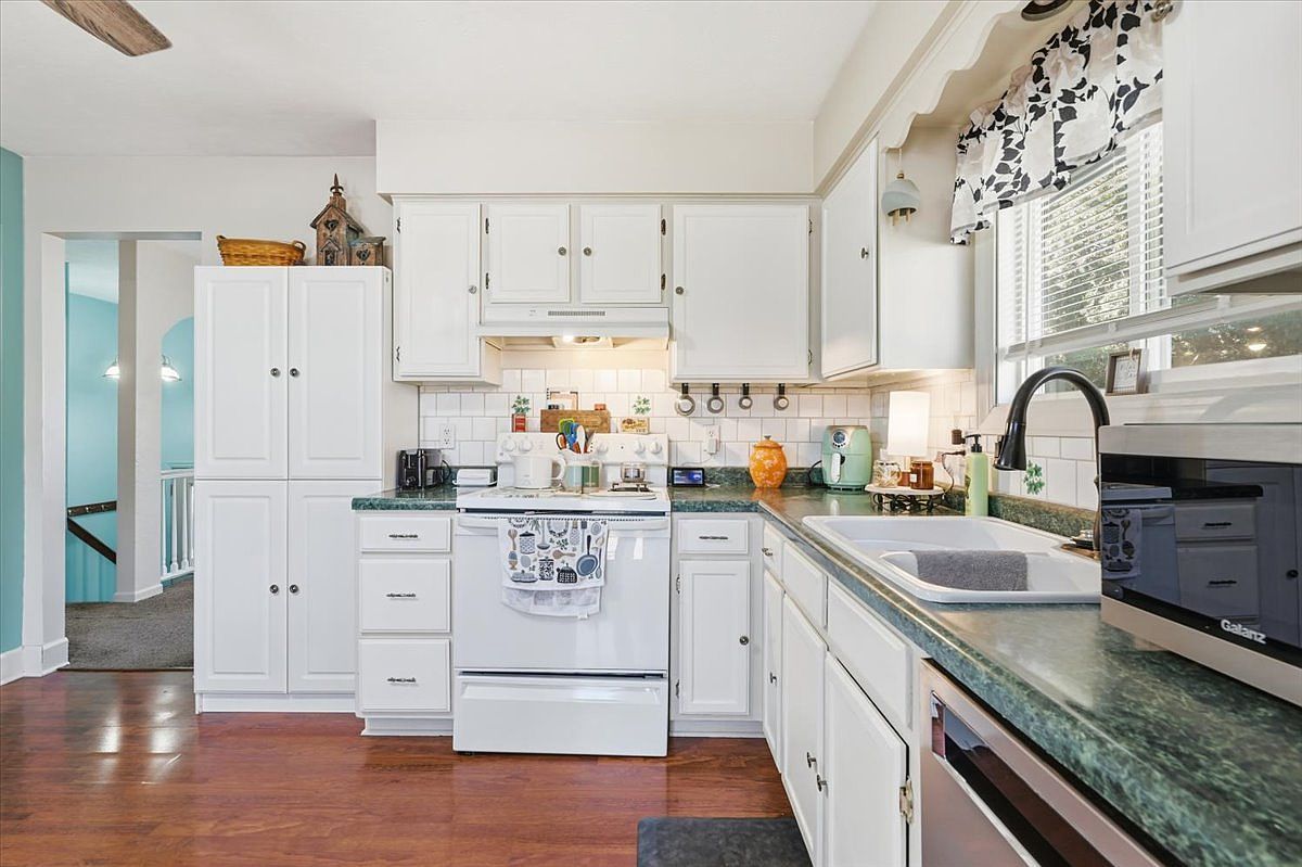 123 Glenbrook Dr Glenwood, IA 51534 | Single Family