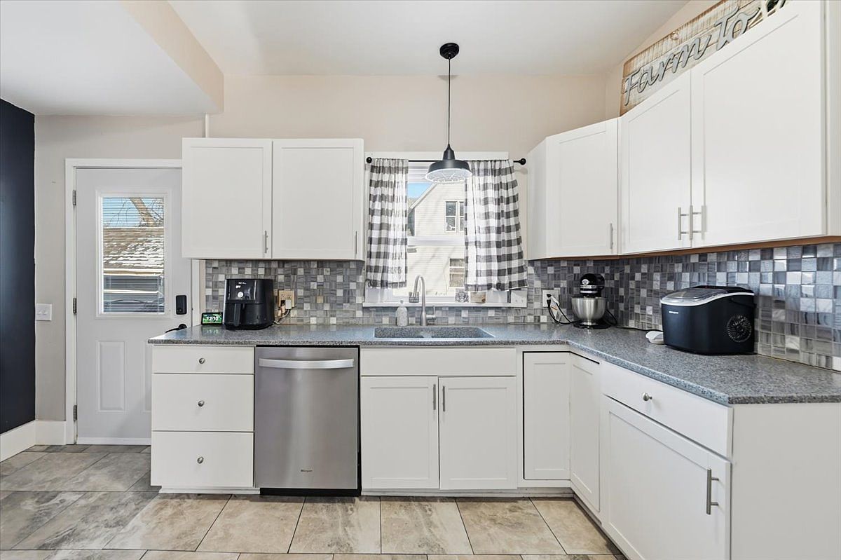 97 Main St Malvern, IA 51551 | Single Family