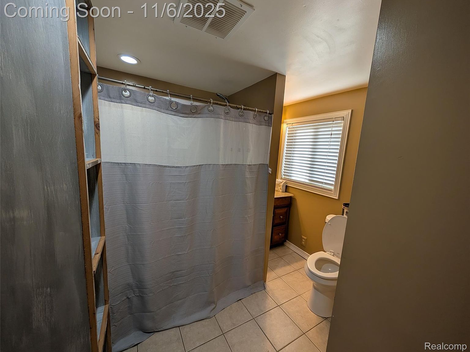 805 Oak St Lennon, MI 48449 | Single Family