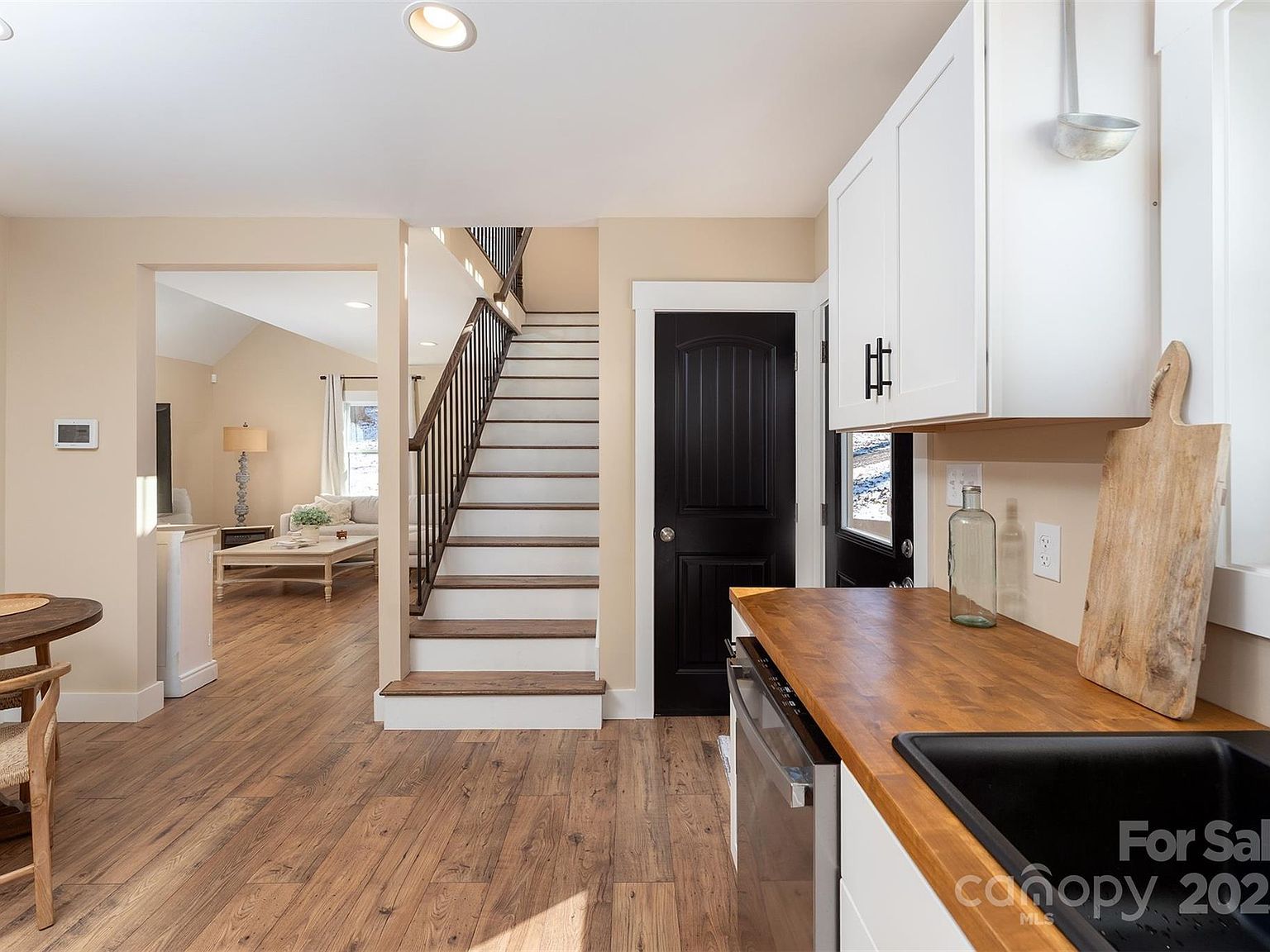 15 Eaglebear Dr Asheville, NC 28806  | Single Family