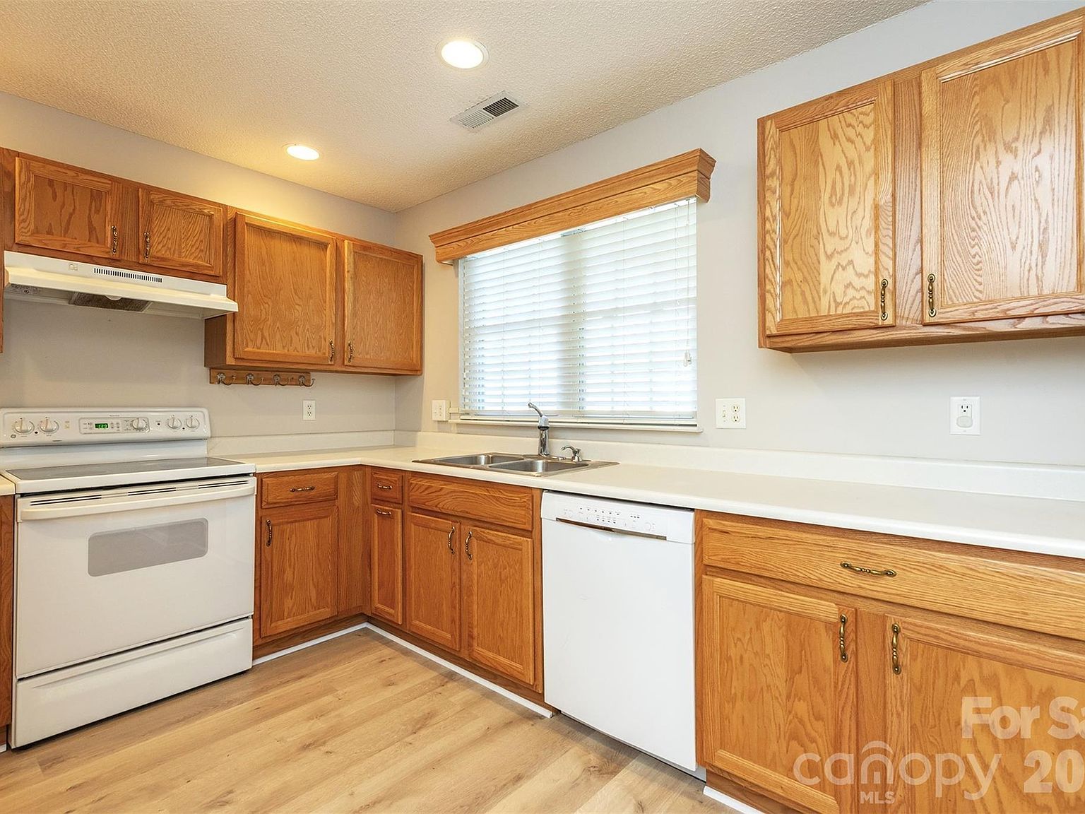 115 Creeks End Cir Mills River, NC 28759  | Single Family