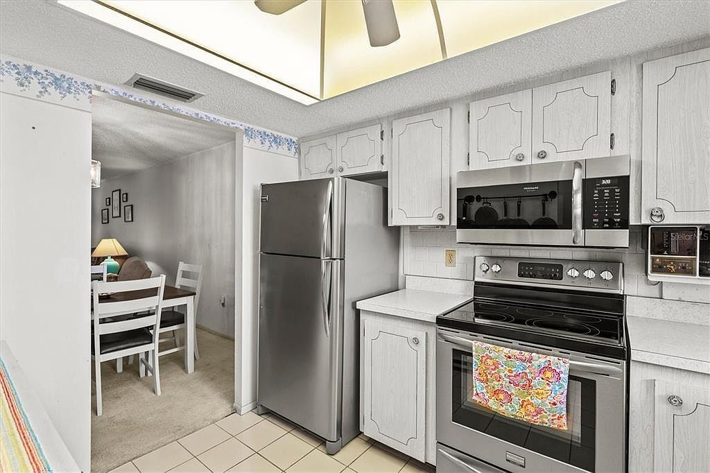 3564 Lake Bayshore Dr #203 Bradenton, FL 34205 | Condominium