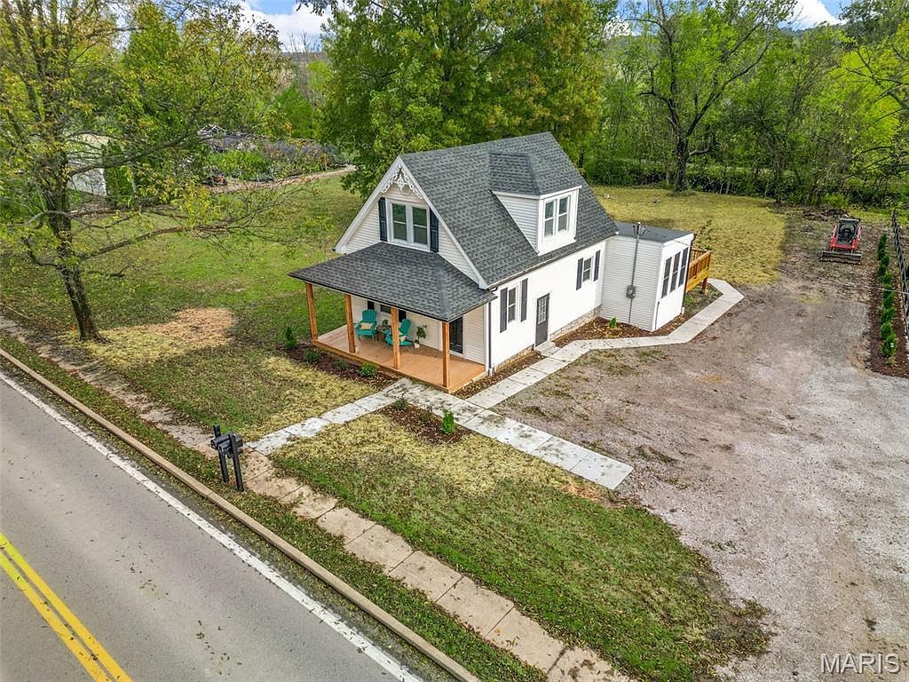 2934 S Highway 94 Defiance, MO 63341  | Condominium