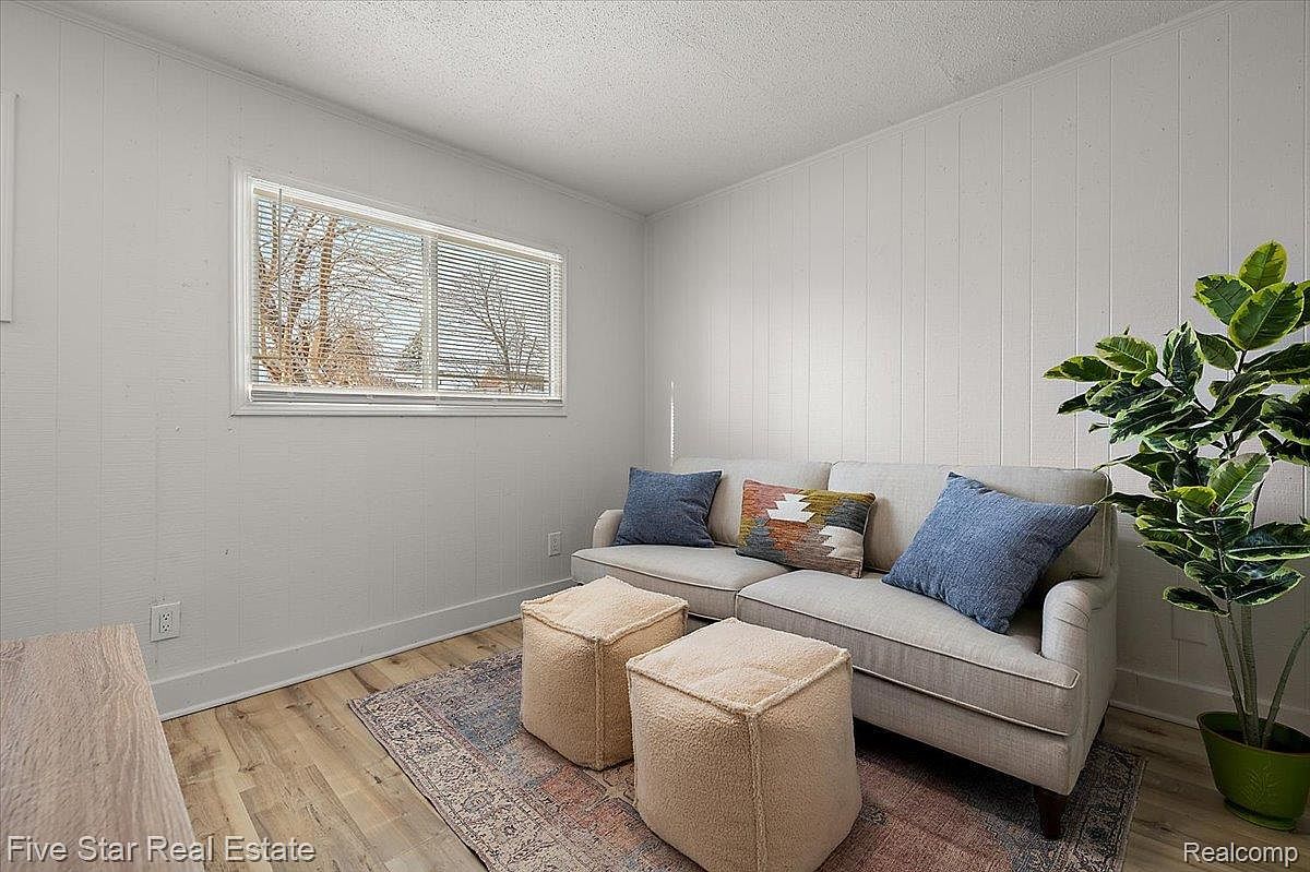 3869 Burns St Detroit, MI 48214  | Single Family