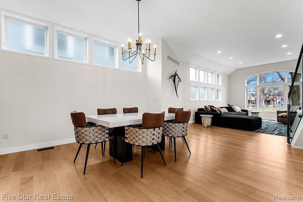 960 Davis Ave Birmingham, MI 48009 | Single Family