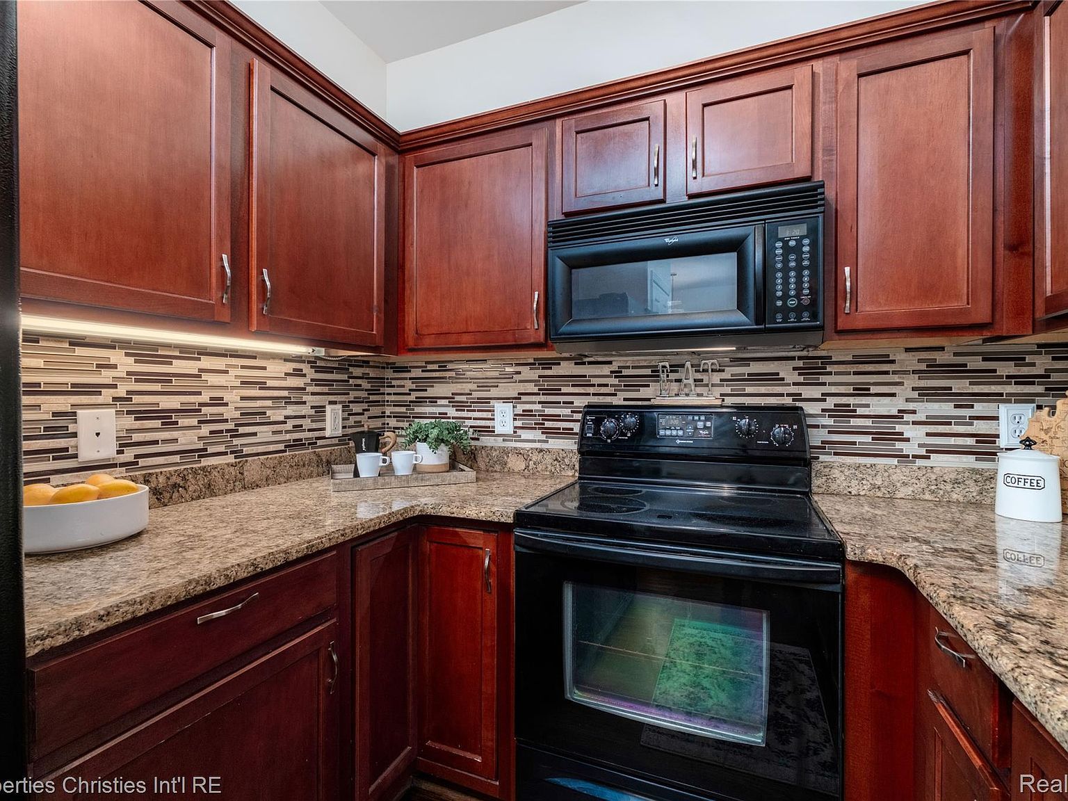 25558 Portico Ln Novi, MI 48375 | New build