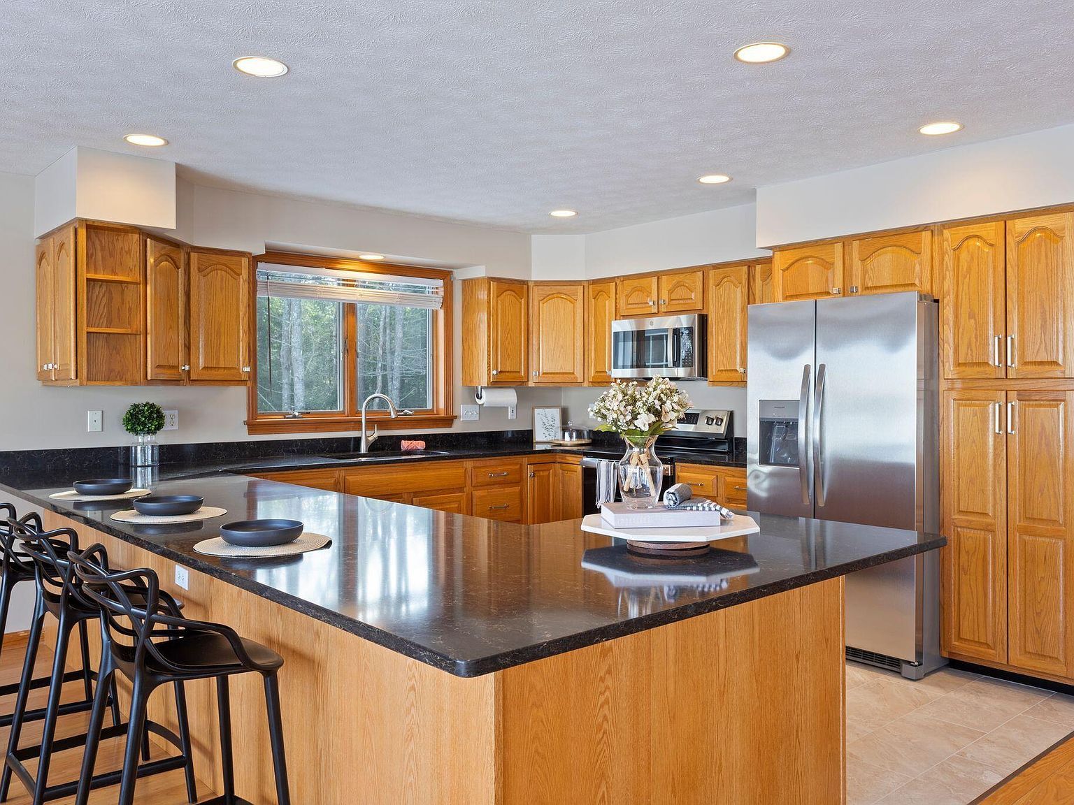 5 Trix Ln Biddeford, ME 04005  | Single Family