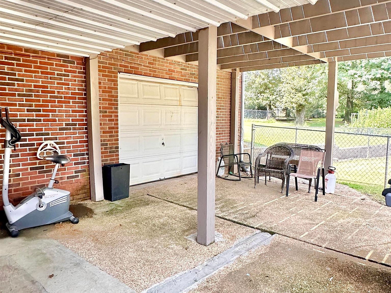 271 County Road 42 Florence, AL 35633  | Single Family